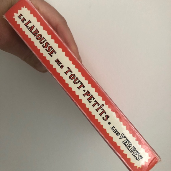 French Verbs Kid’s Dictionary by Larousse - Picture 6 of 11